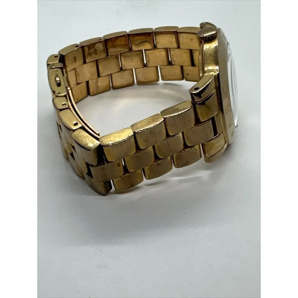 Marc Jacobs MBM3077 Women's Gold Stainless Steel Analog Dial Quartz Watch JNA793